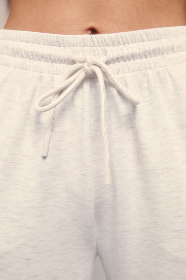 Dash and Stars Široke ravne pantalone od mekog materijala u sivoj boji beige