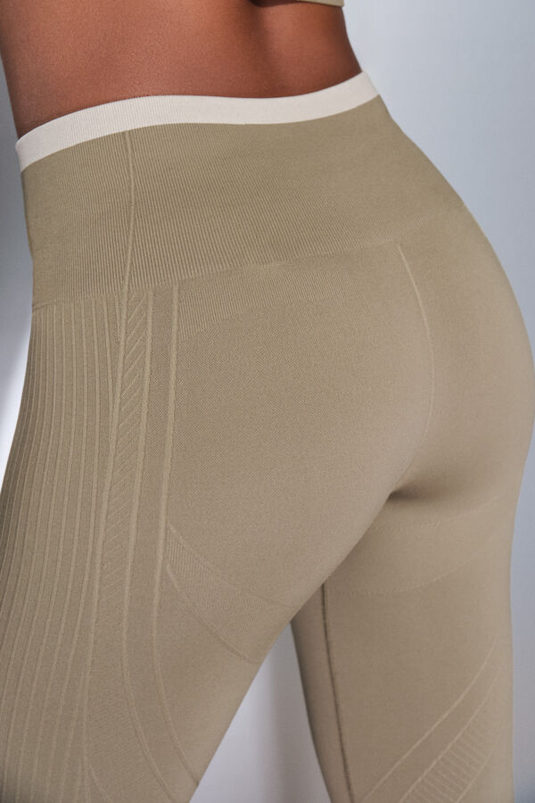 Dash and Stars Be&scaron;avne udobne duge kaki helanke green