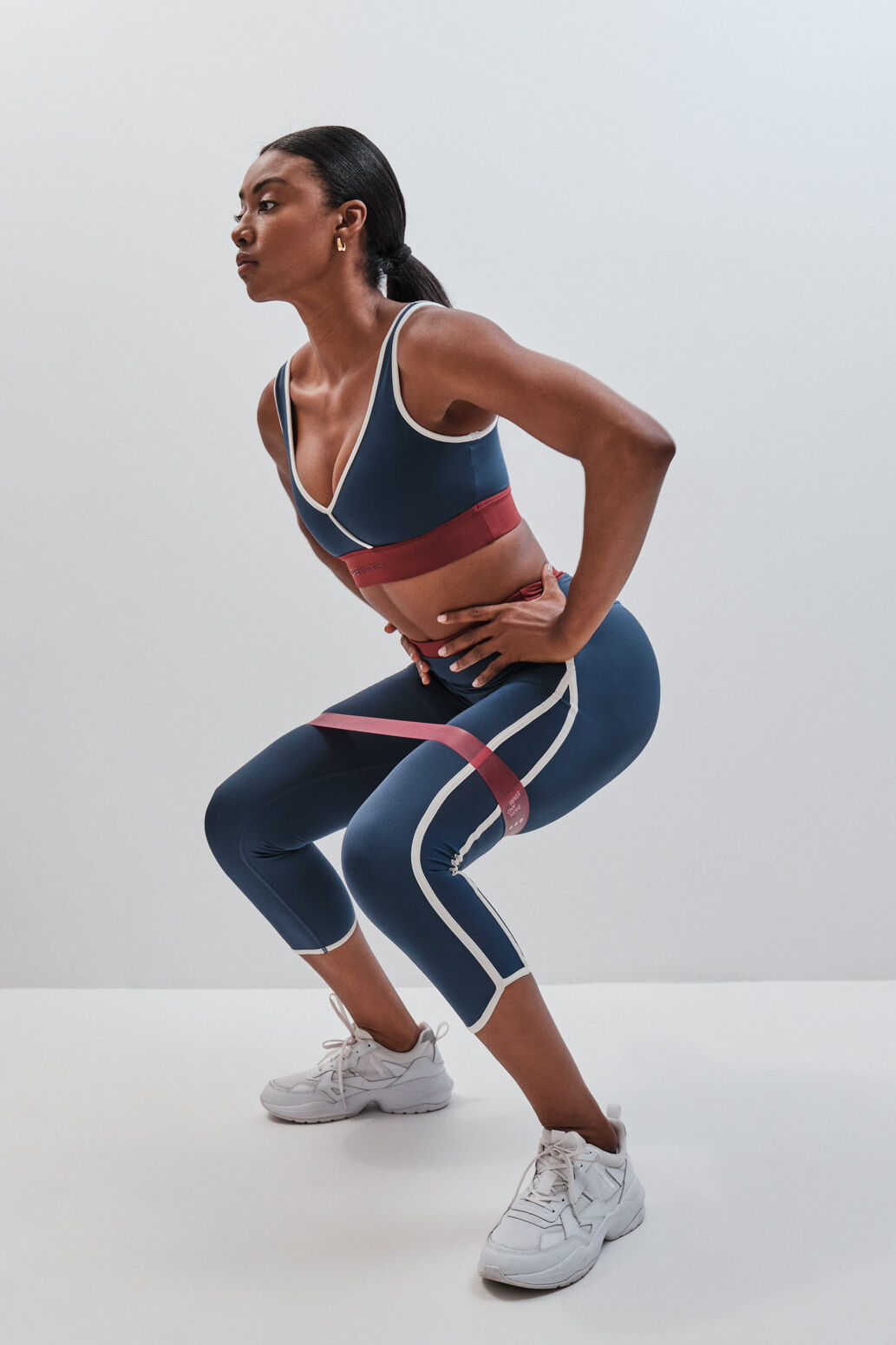Dash and Stars Tamnoplavi sportski grudnjak 4D Stretch