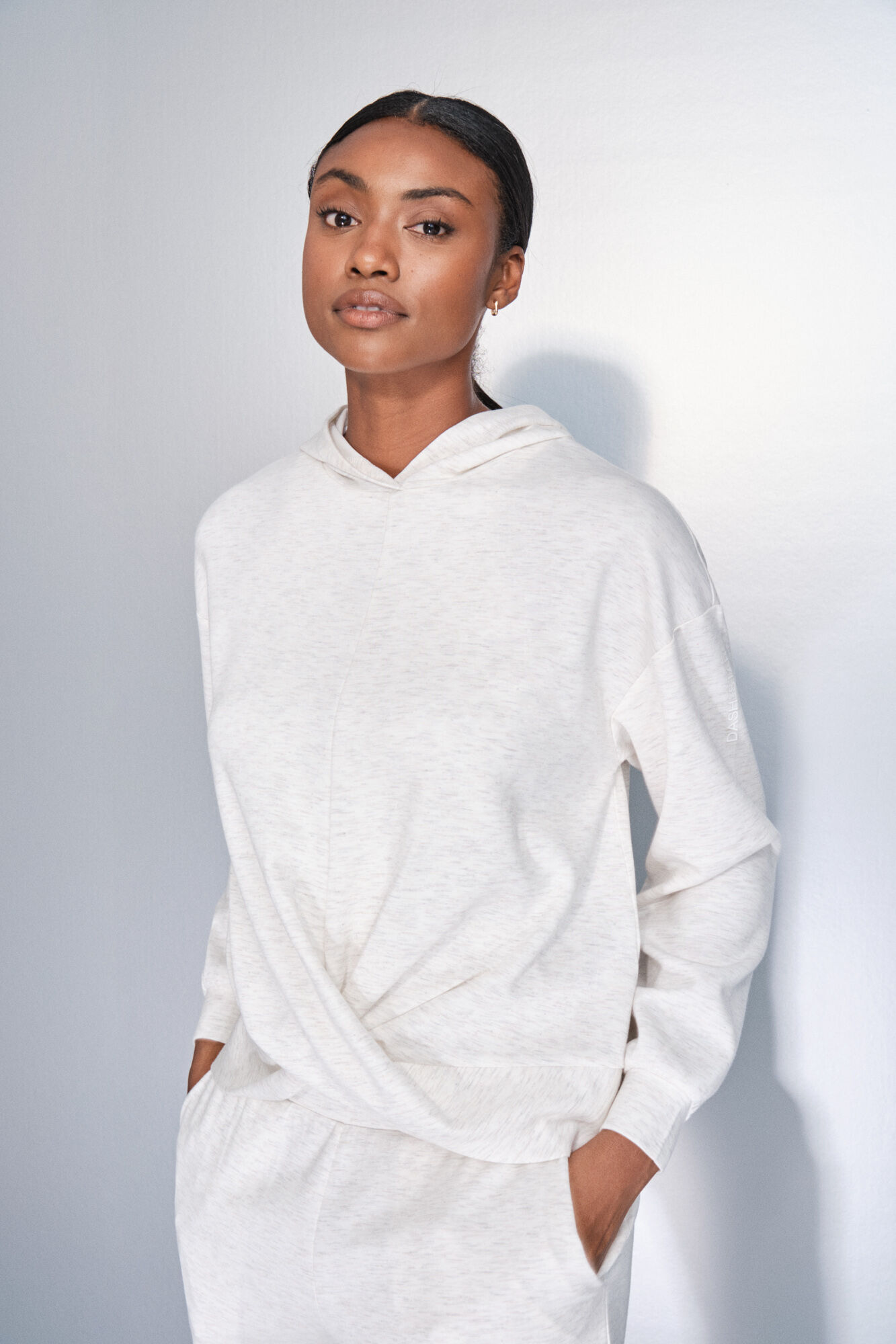 Dash and Stars Bela drapirana duks