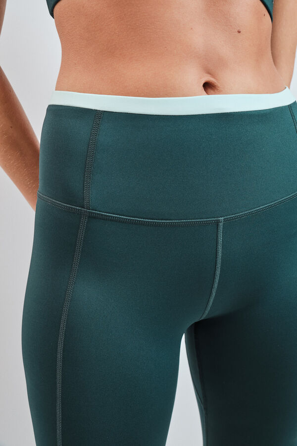 Dash and Stars Zelene 4D STRETCH crop helanke green