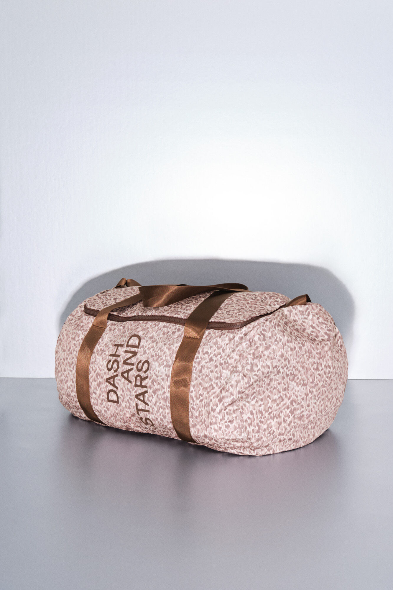 Dash and Stars Sklopiva sportska ta&scaron;na sa životinjskim printom