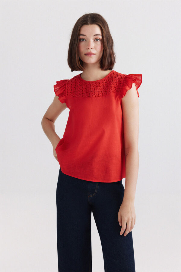 Springfield Crochet ruffle blouse burgundy
