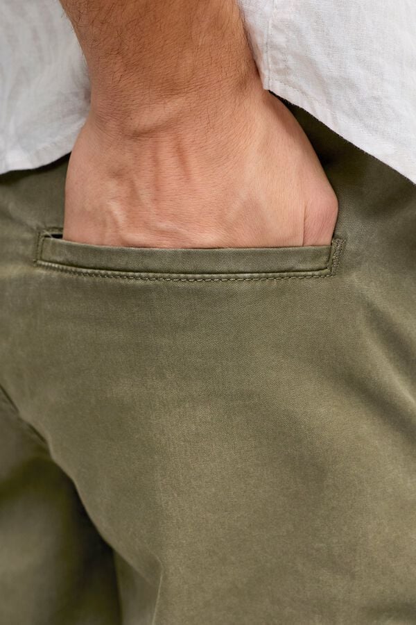 JJ REBEL Relaxed fit cargo Bermuda shorts green