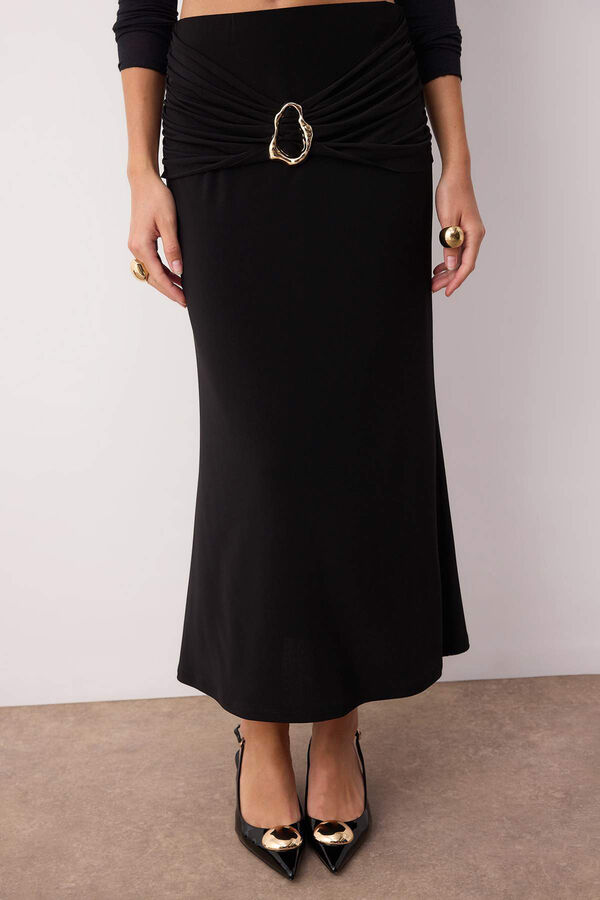 Trendyol Falda midi negro