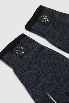 Inside Tactile knit gloves