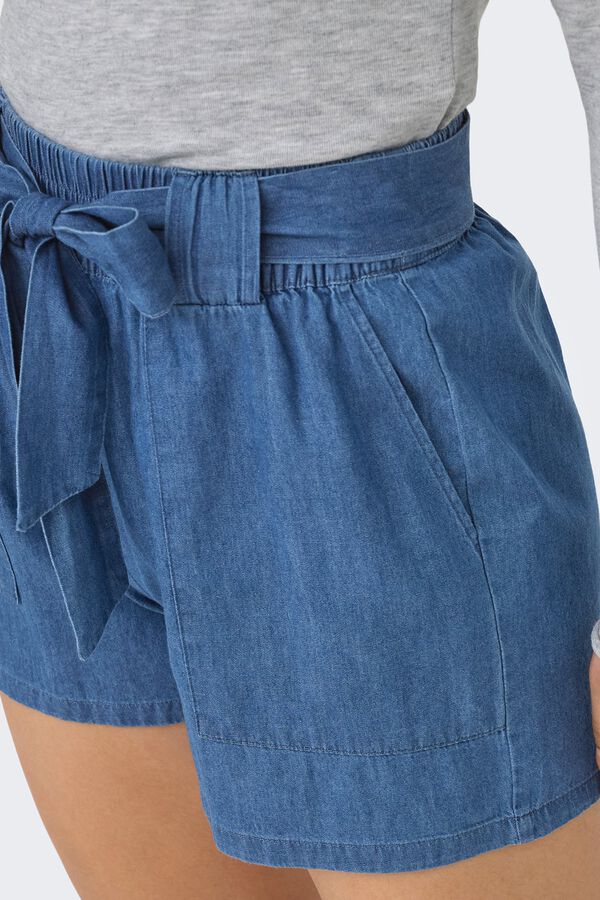 Only Shorts mit G&uuml;rtel Blau