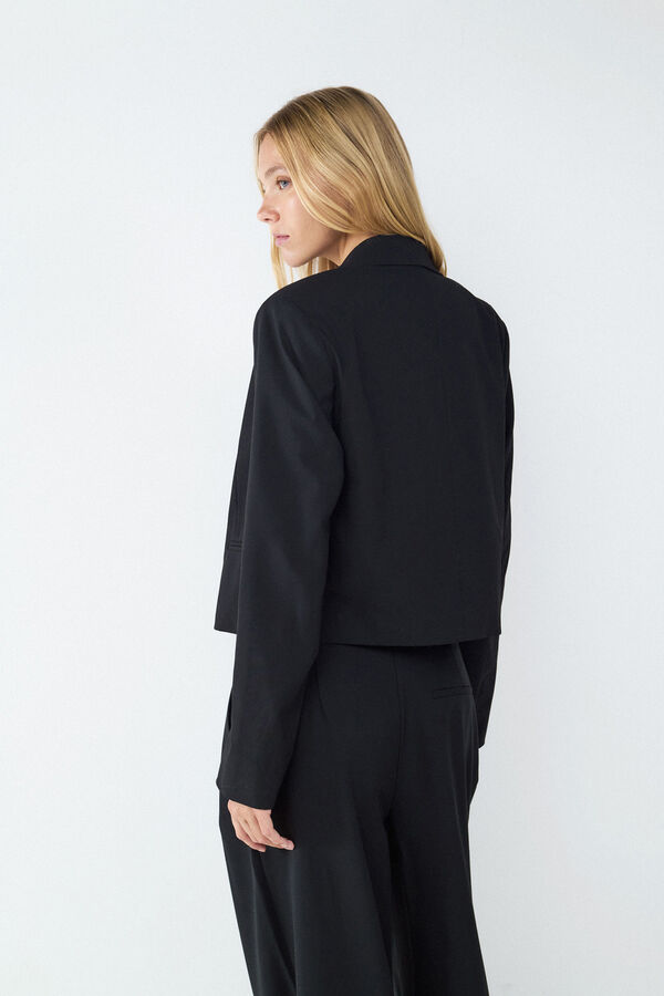 Balmohk Americana cropped negro