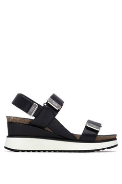 XTI Sandalia cu&ntilde;a metalizada