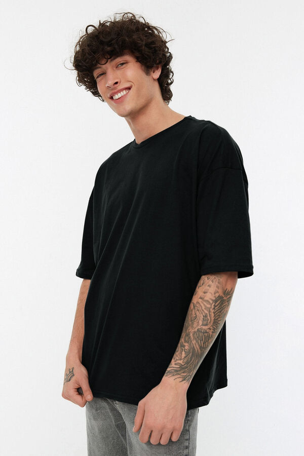 Trendyol Short-sleeved T-shirt black