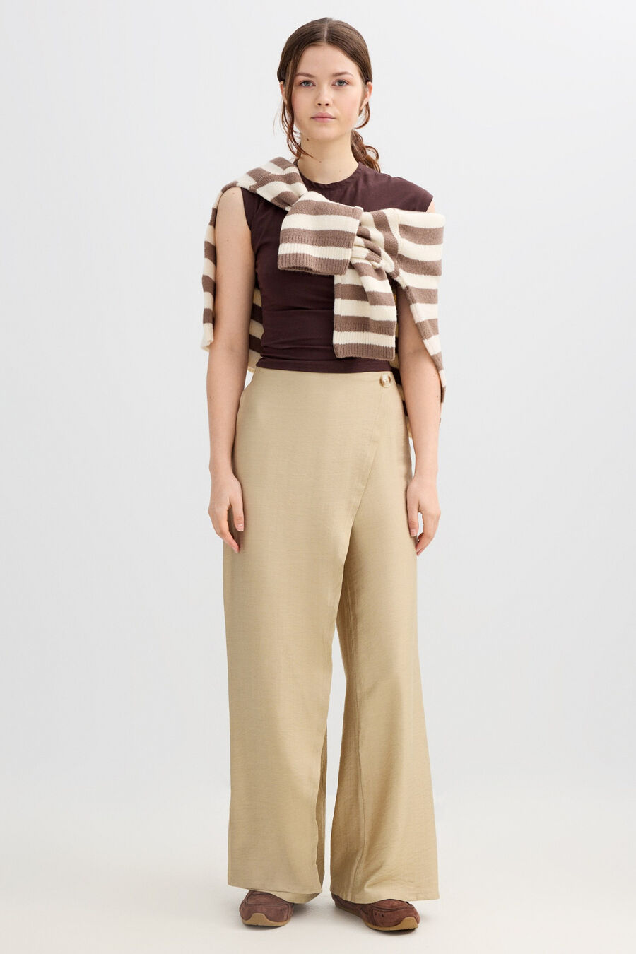 Pantalón pareo botón