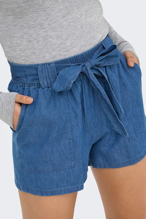 Only Shorts mit G&uuml;rtel Blau