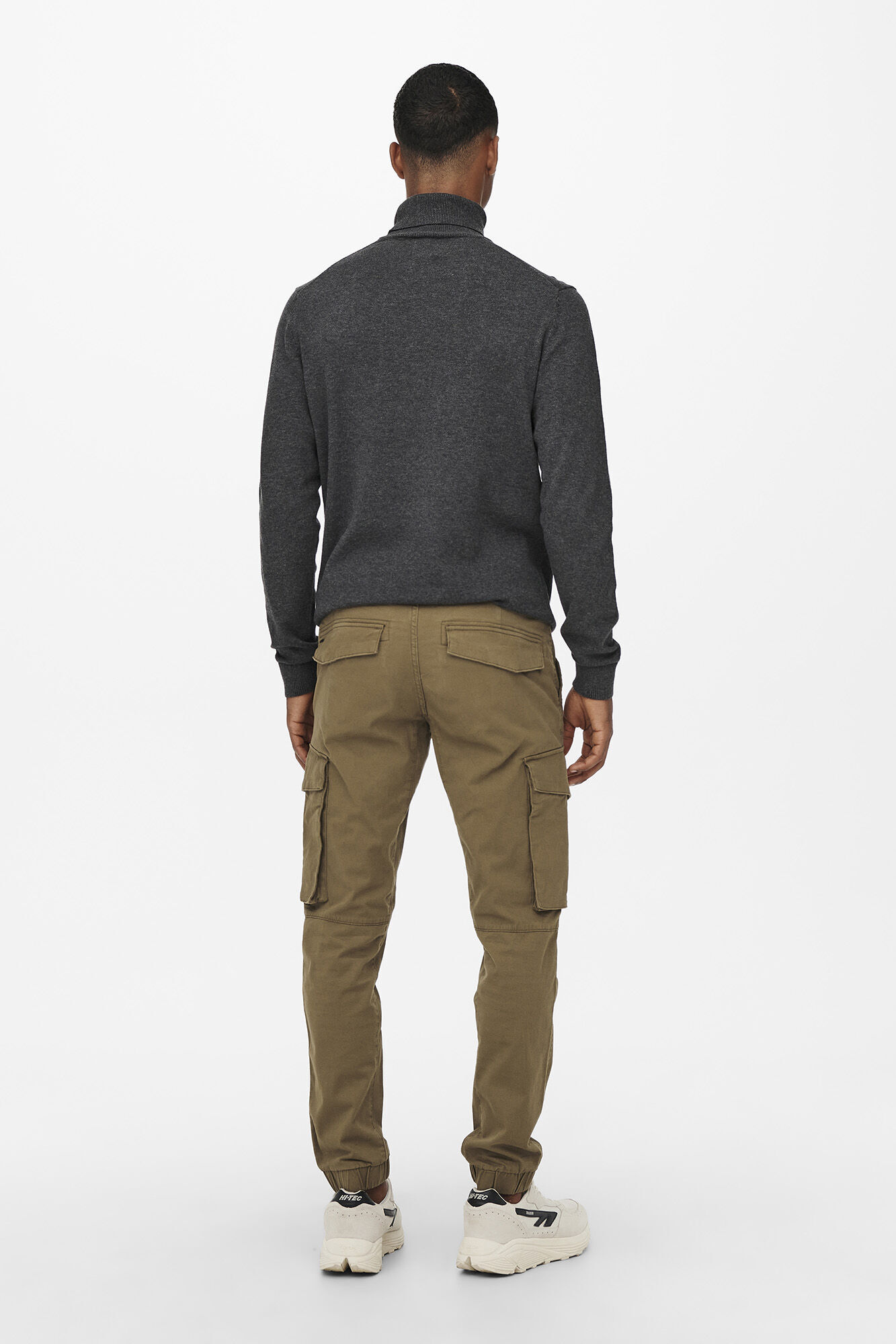 Pantalón cargo