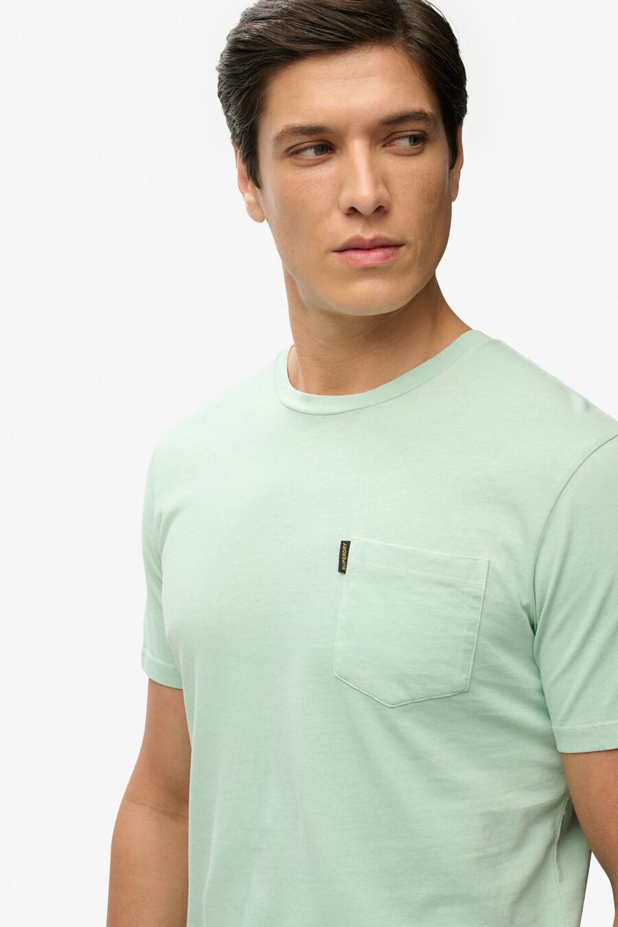 Camiseta manga corta básica con bolsillo