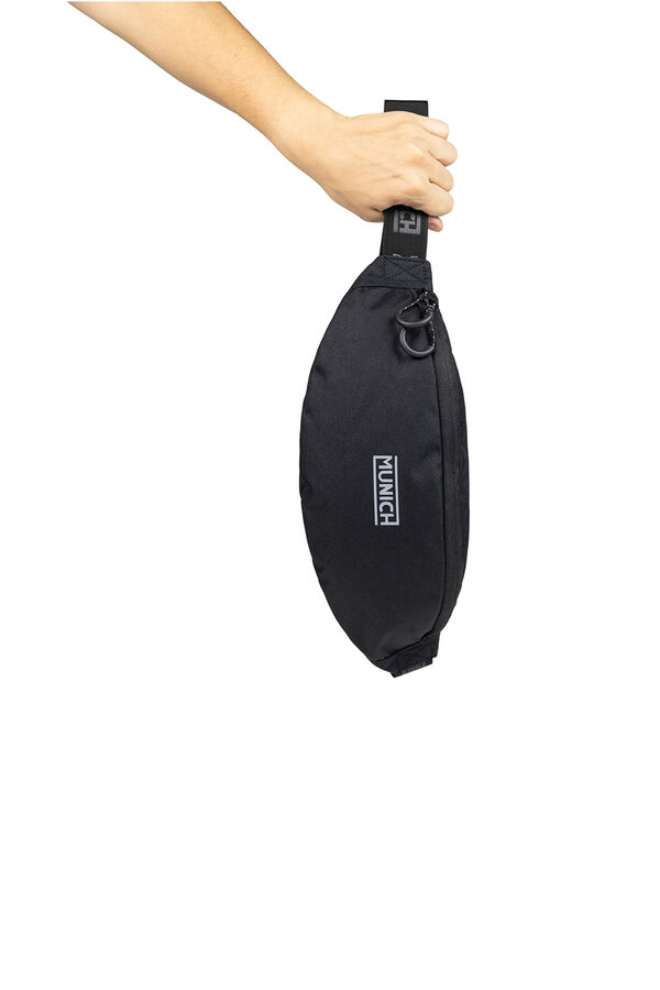 Munich Bolsa de cintura m&eacute;dia com fecho de correr. preto