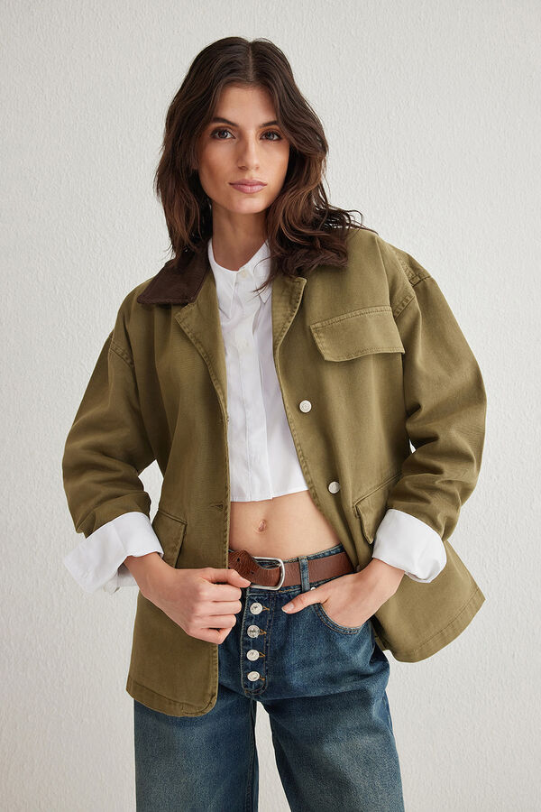 Trendyol Chaqueta oversize cuello pana kaki