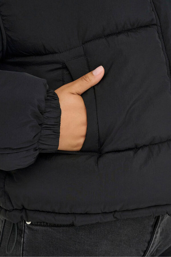 Only Short puffer jacket  Crna