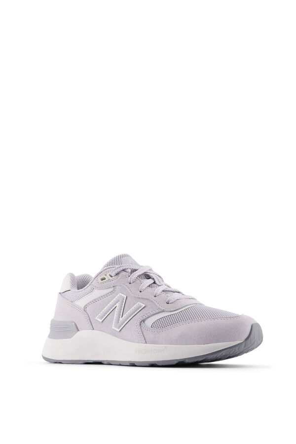 New Balance Zapatilla Casual FreshFoam Walking 880 v7 gris