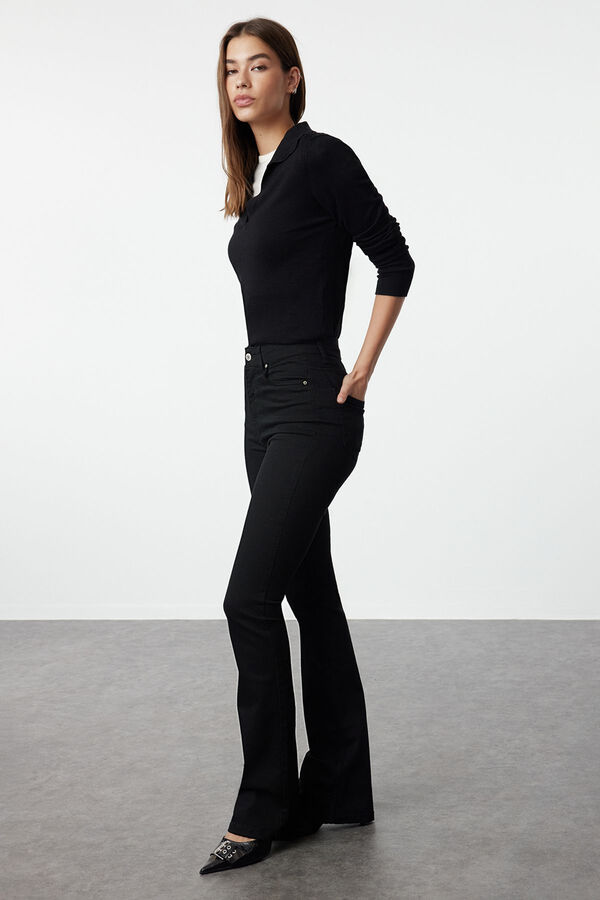 Trendyol Jeans flare negro