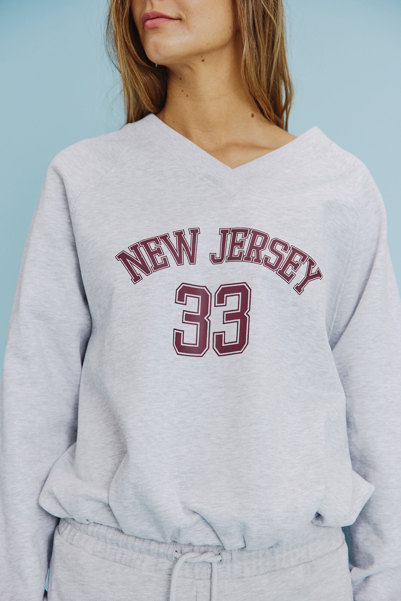 Noisy May Sweatshirt com gola em bico