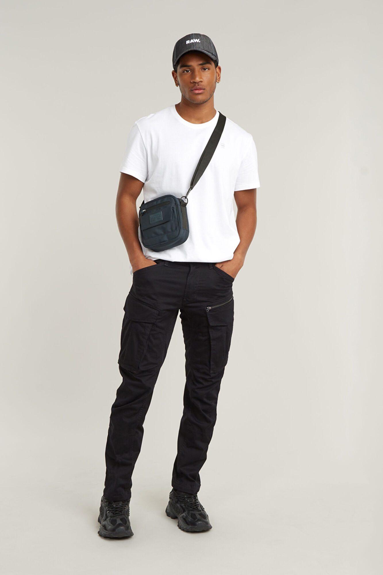 G-STAR Pantalones cargo Rovic Zip 3D. Corte Regular Tapered