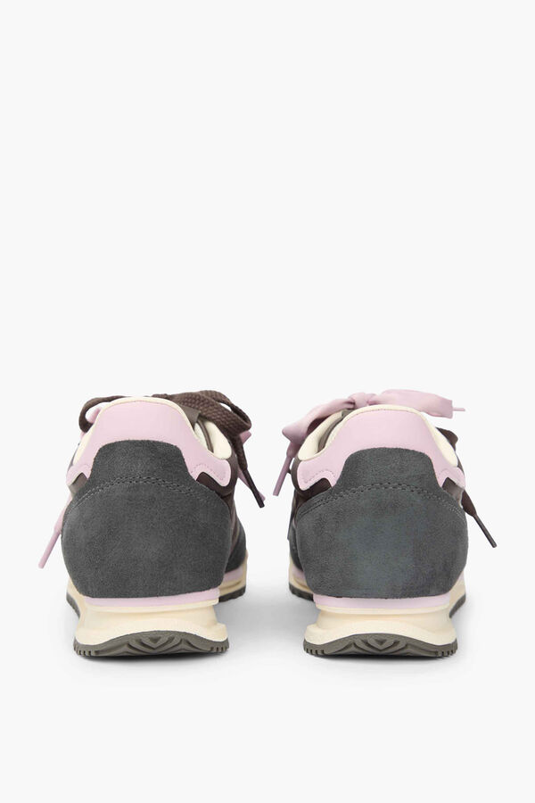 Tommy Jeans Retro Tommy Jeans trainers in brown and pink nude