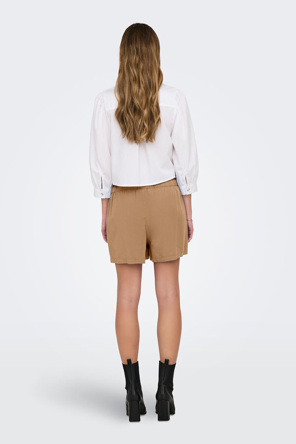 Springfield Embroidered shorts beige
