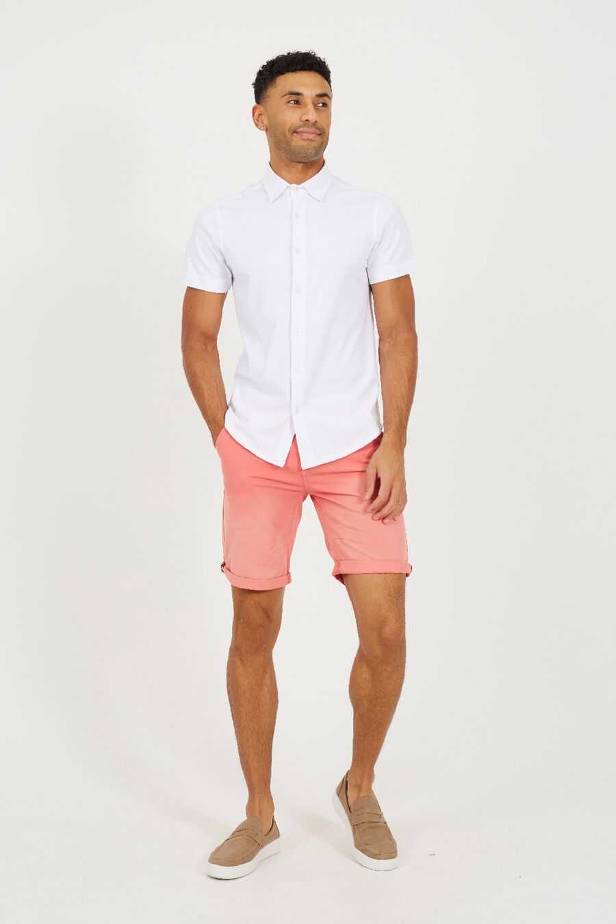 Short básico con cinco bolsillos