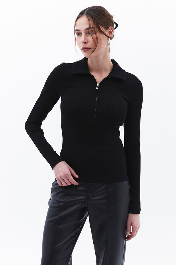 Oxxo T-shirt with polo collar black