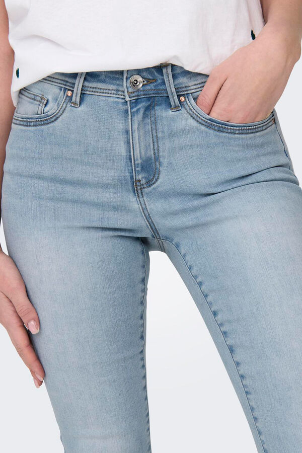 Only Röhrenjeans mit mittelhoher Taille azul