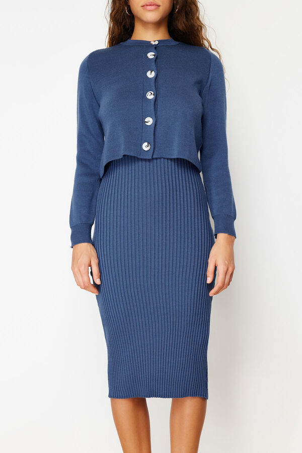 Trendyol Vestido midi azul