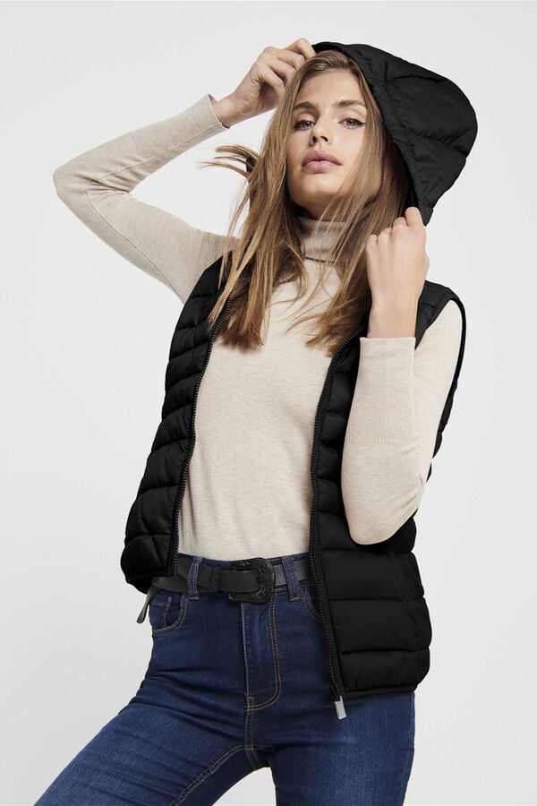 Only Mid-season vest black