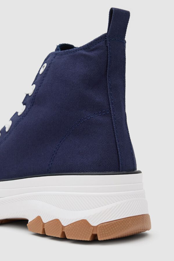Inside Casual toe boots blue