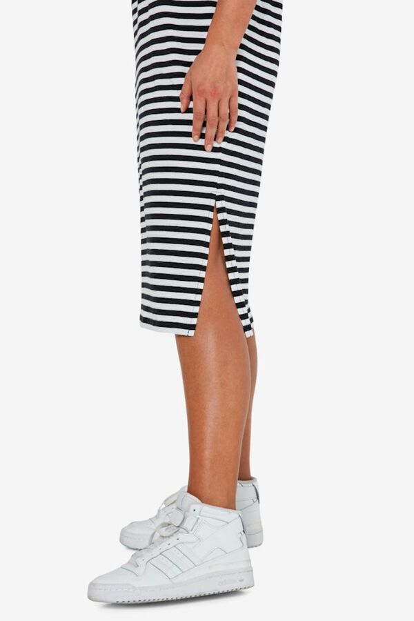 Noisy May Short sleeve T-shirt style midi dress black