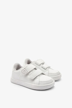 Conguitos Os cal&ccedil;ados escolares esportivos Goflex, brancos e ecol&oacute;gicos, s&atilde;o a melhor op&ccedil;&atilde;o para os pequenos aproveitarem a escola com conforto e liberdade. Com um design esportivo e contempor&acirc;neo, oferecem flexibilidade total, forma larga e biqueira espa&ccedil;osa