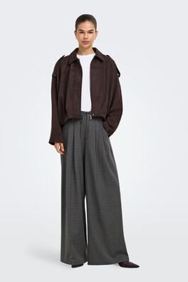 Pantalón ancho con pinzas