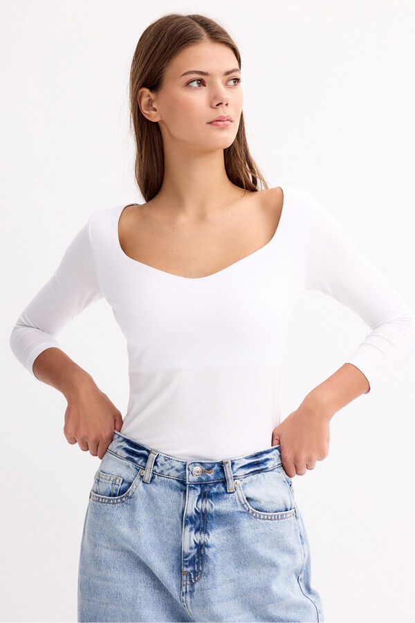 Inside T-shirt com decote em cora&ccedil;&atilde;o branco