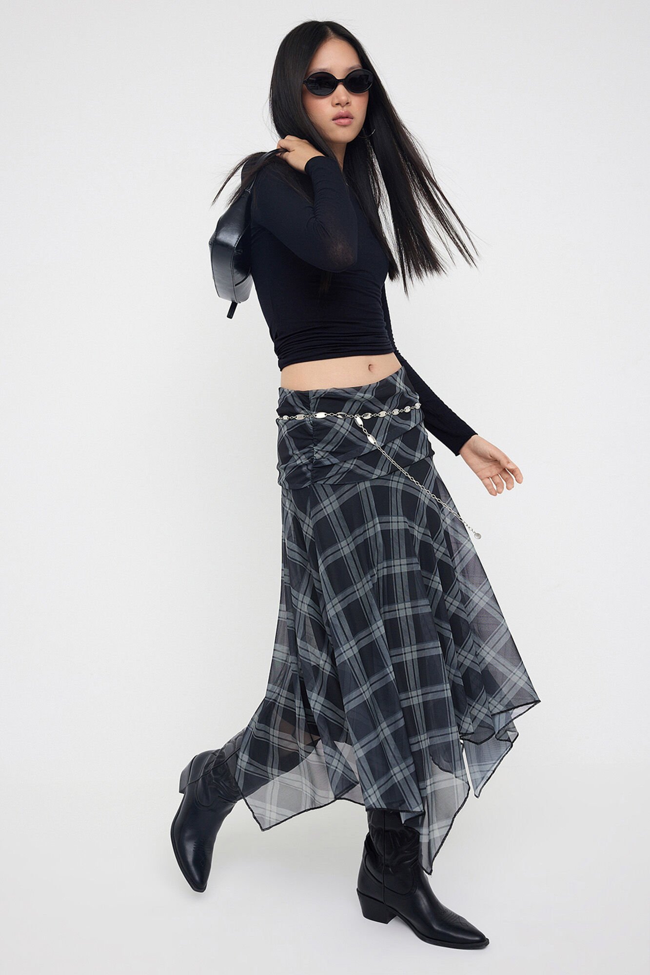 Trendyol Saia com baixo assim&eacute;trica