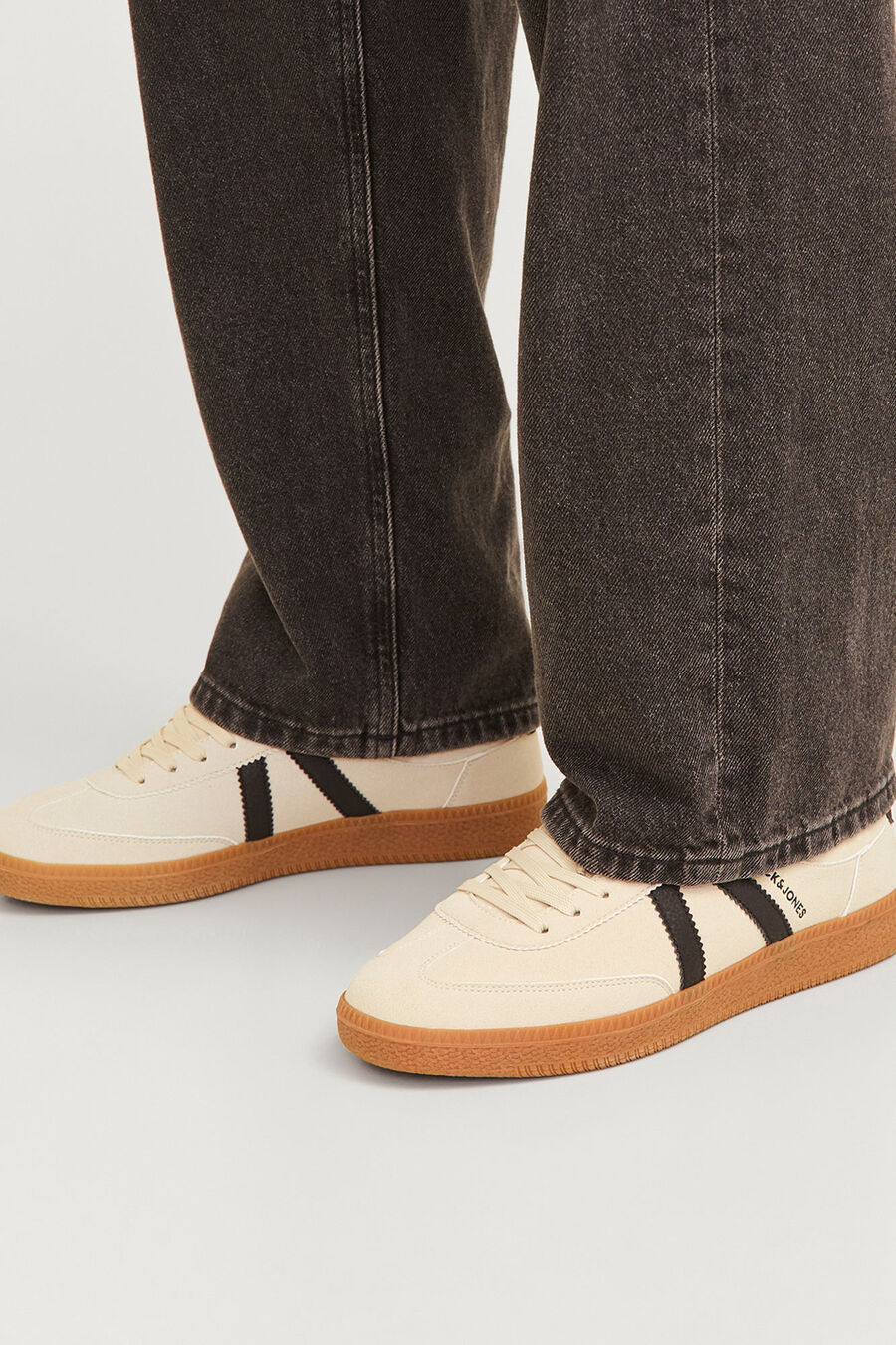 Zapatillas deportivas ante