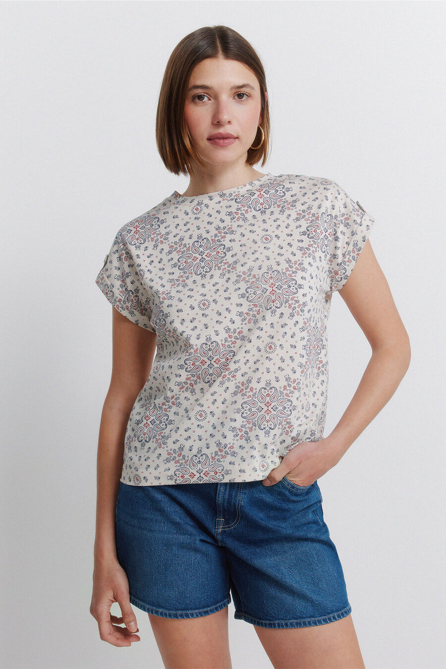 Camiseta manga doblada