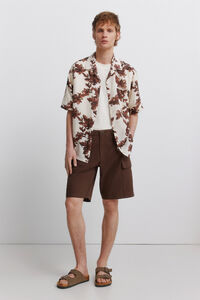 Springfield Linen cargo comfort fit Bermuda shorts