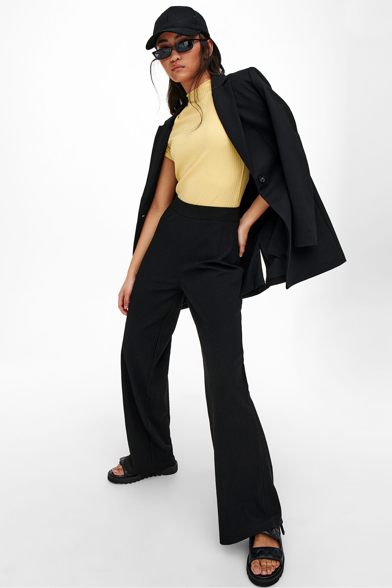 Only Cal&ccedil;as caneladas de perna larga