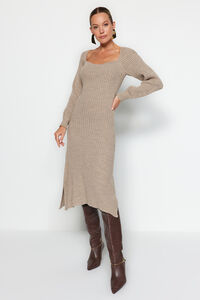 Trendyol Vestido midi com decote coração