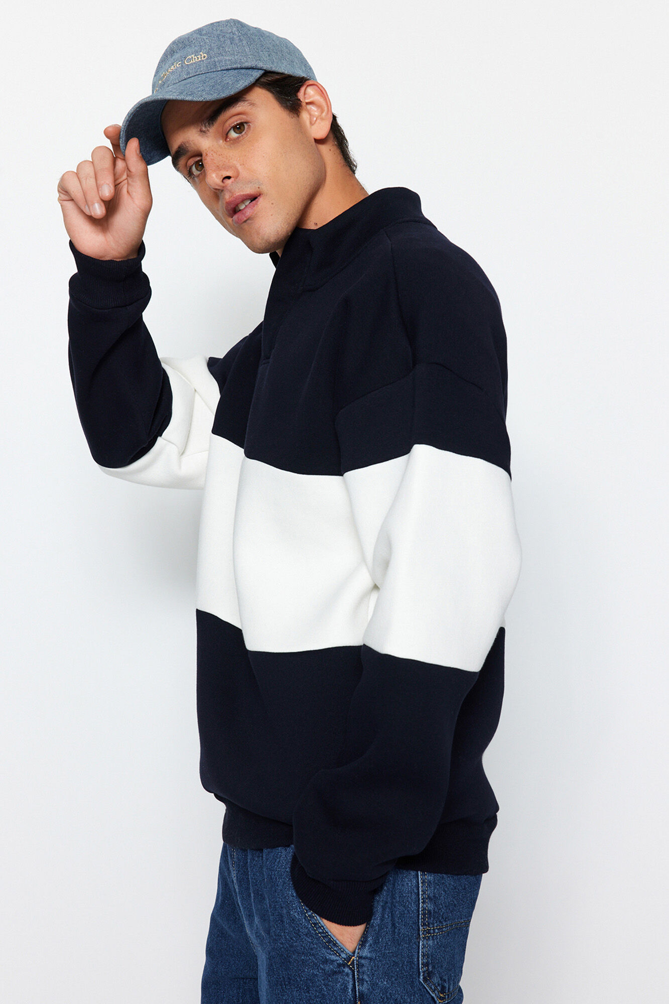 Trendyol Sudadera polar con cuello alto