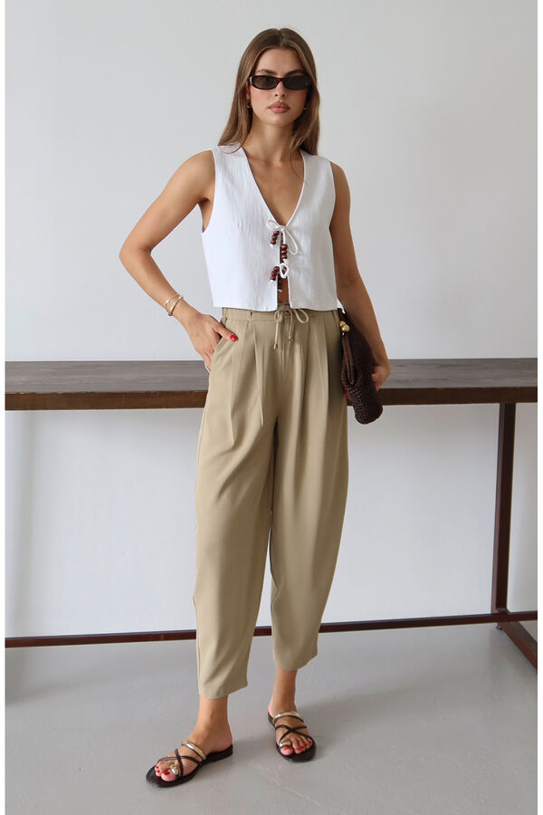 Trendyol Carrot fit trousers beige