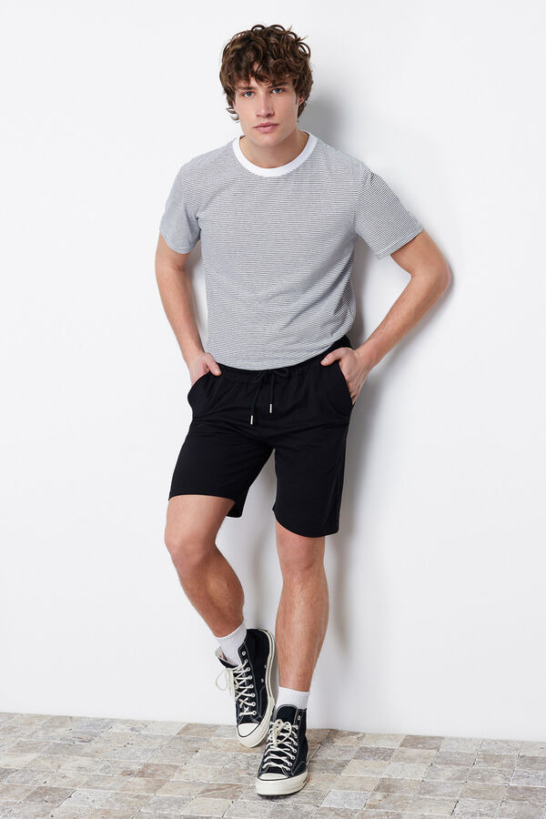 Trendyol Jogger Bermuda shorts black