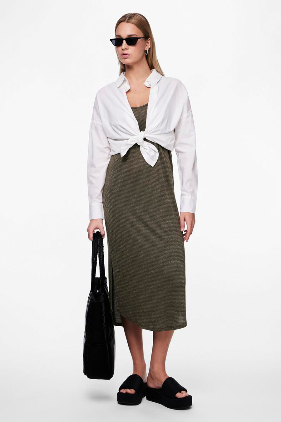 Vestido midi fluido con lurex