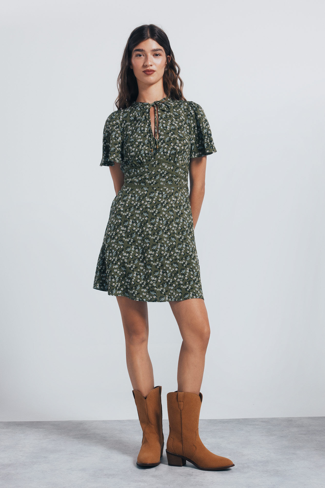 Springfield Short dress with edging at the waist