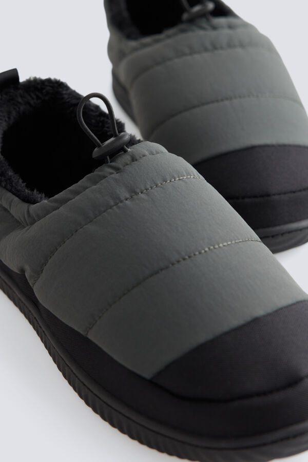 Springfield Mountain mule slipper green
