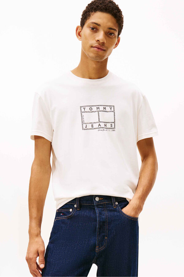 Tommy Jeans Regular fit T-shirt brown